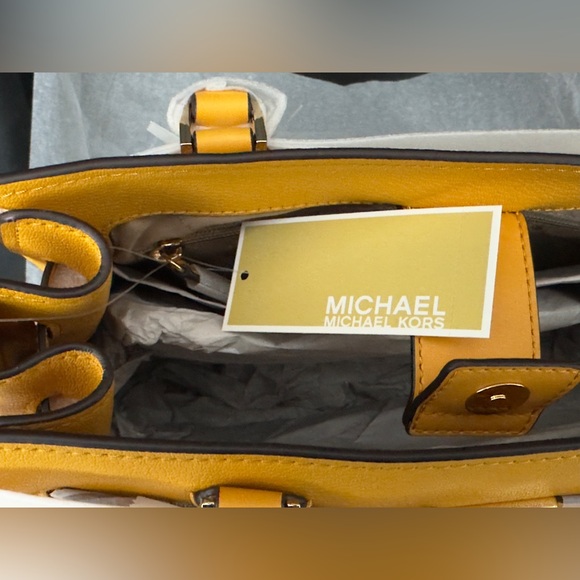 Michael Kors Women's Hamilton Medium Top Zip Leather Satchel (Golden Rod)    NWT - Picture 13 of 16